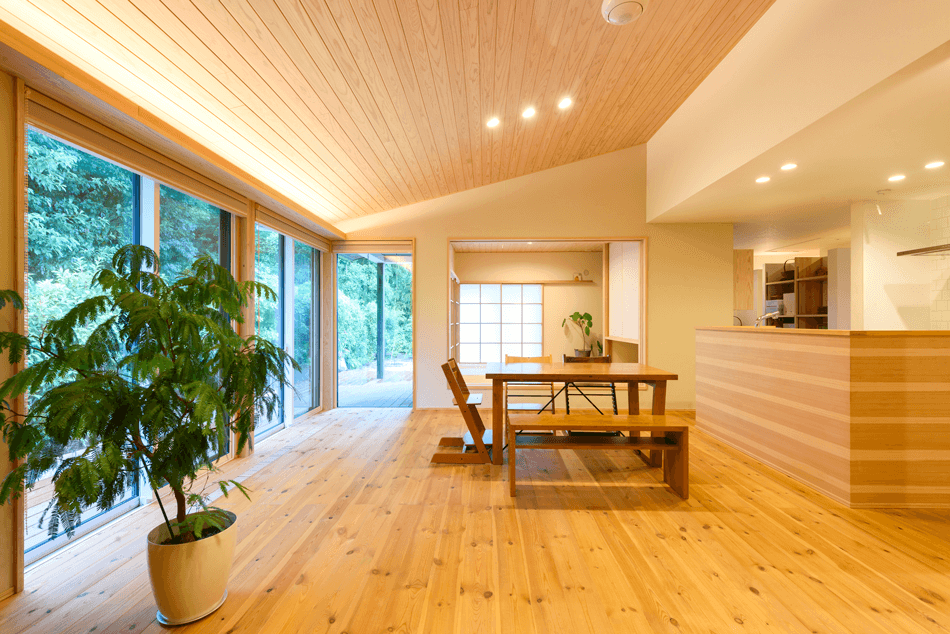 case15-01 木の家|福岡の新築建築事例|平屋|4LDK|リビング|エコワークス|CASE-15|内観01
