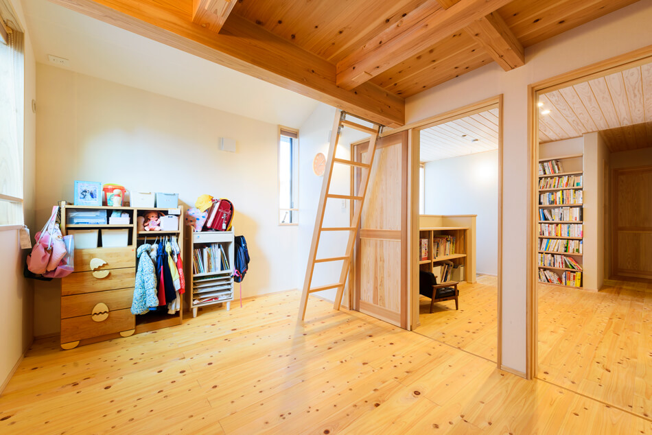 case16-内観03 木の家|福岡の新築建築事例|2階建|4LDK|子供部屋|エコワークス|CASE-16|内観03