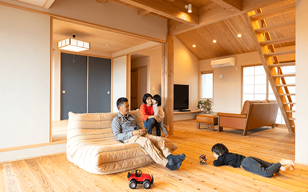 木の家|福岡の新築建築事例|平屋|3LDK|南北のリビングで年中快適に暮らす平屋|エコワークス|CASE-23