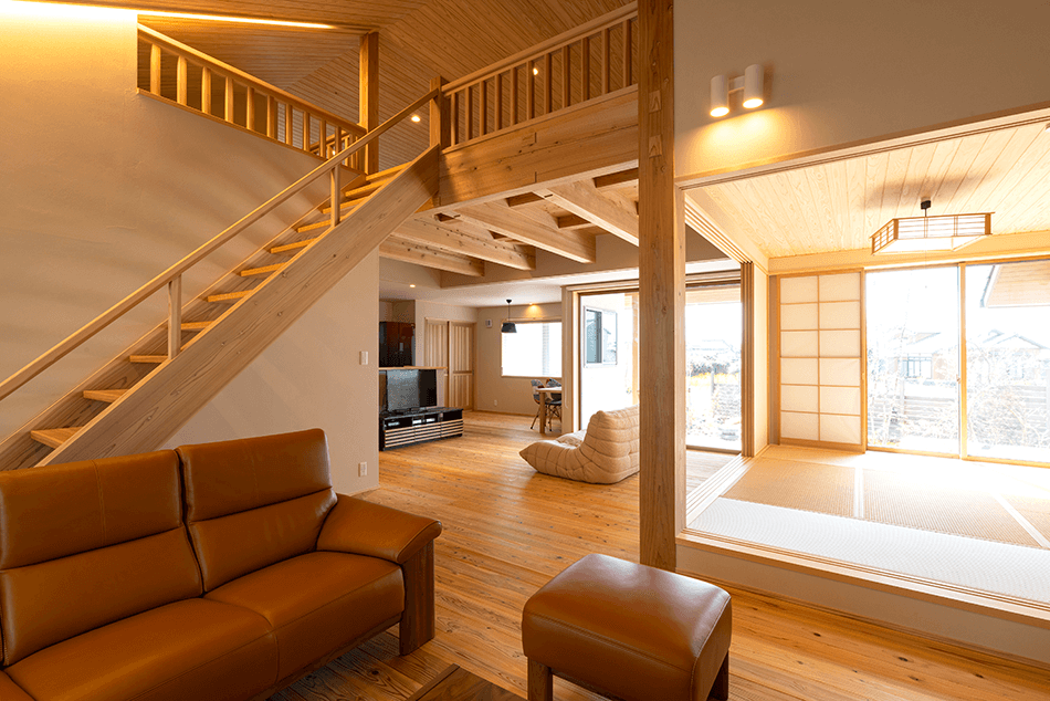 case23-内観07 木の家|福岡の新築建築事例|平屋|3LDK|リビング|ロフト|エコワークス|CASE-23|内観07